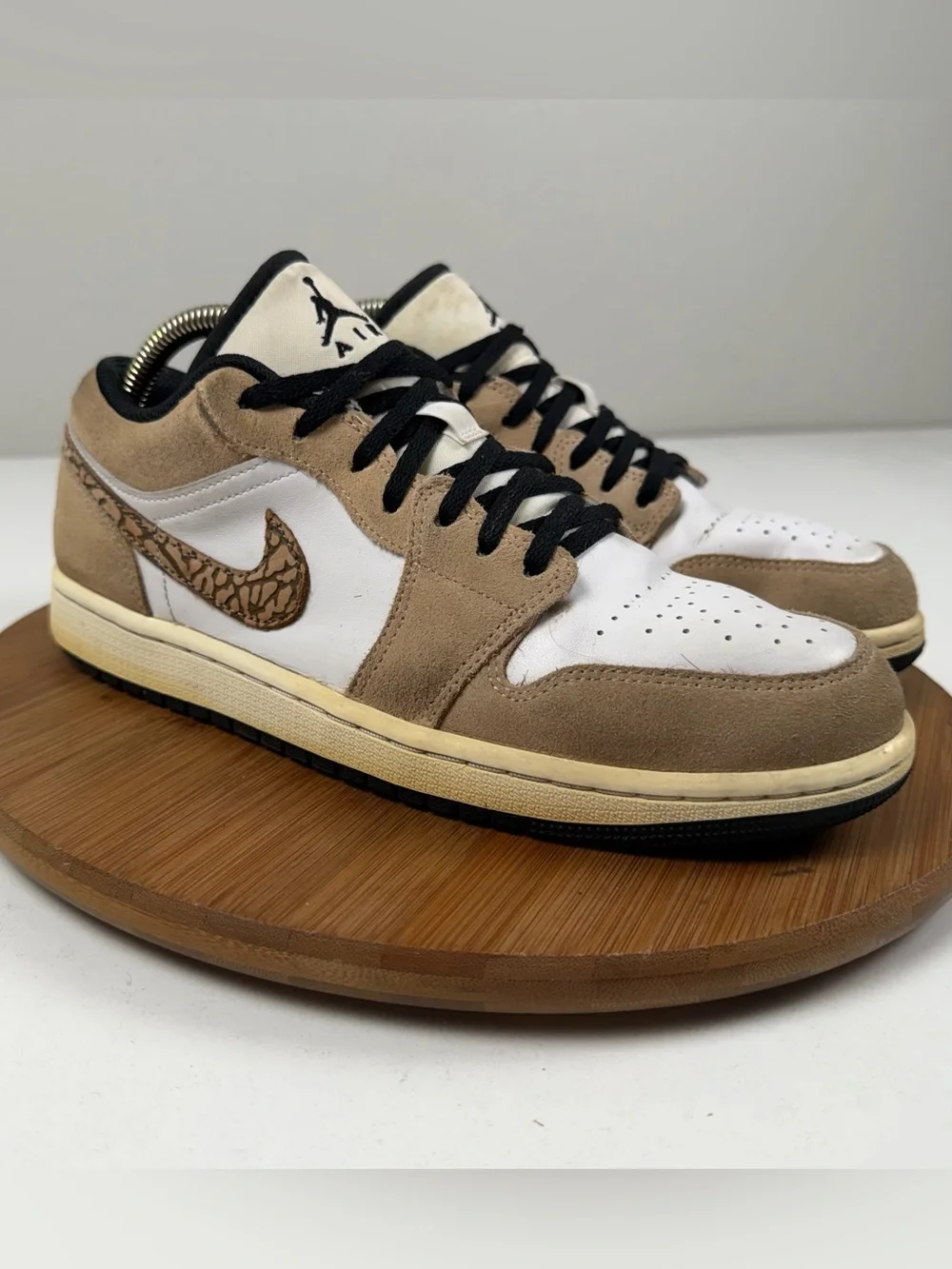 Nike Air Jordan 1 Low SE “Brown Elephant” Sneakers